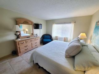 Pelican Inlet A206 - 2