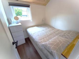 CABIN 8 Pet friendly Family glamping Seaview - Llwyngwril - 6
