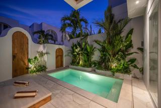 Las Casas Villas Romantic Stay in Bingin - 8