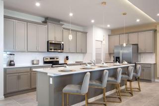 Luxe 9-Bedroom Escape with Private Pool & Game Loft | Solara Resort near Disney - 2