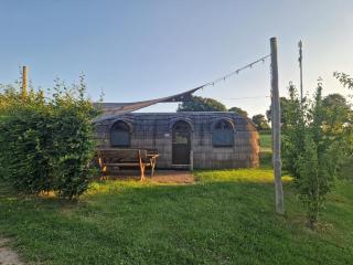 Tiny Igloo Joergensen - Belau - 0