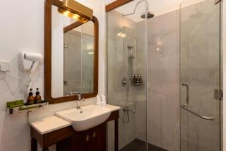 Hotel Suisse - Kandy - 4