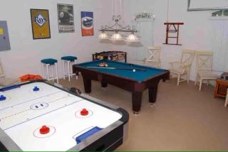 Executive Vacation Home Near Disney – Perfect for Large Families! - 1