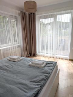 70m mieszkanie w domu jednorodzinnym do 8 osób, darmowy parking, atrakcje dla dzieci, balkon, duży ogród - Gdynia - 2