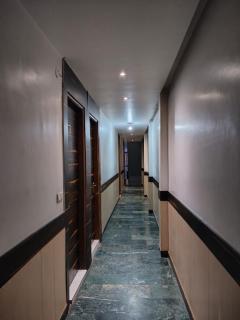 Seven Seas Guest House - New Delhi - 9