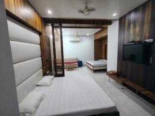 Seven Seas Guest House - New Delhi - 2