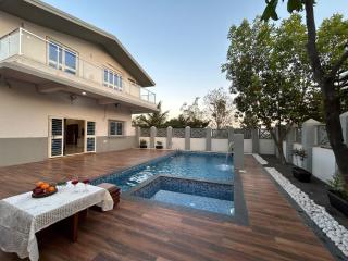 Blue Ridge Villa By 29Bungalow - - 0