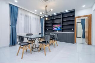 NU Home - Private Pool & Modern Living in District 1 - Ho Chi Minh - 9