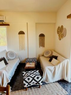 Avra House - Karistos - 2