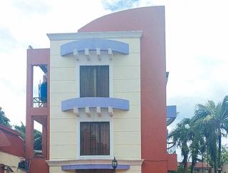 RedDoorz at Yssa Ademar near Robinsons Jaro - Iloilo City - 8