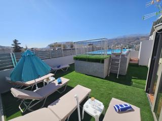 Elegant 2BR Apt Rooftop Pool & Walk to Old Town - Chania - 8