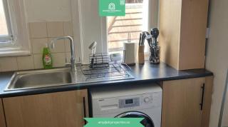 2 Bed Apartment ,Sea Views - Blackpool - 4