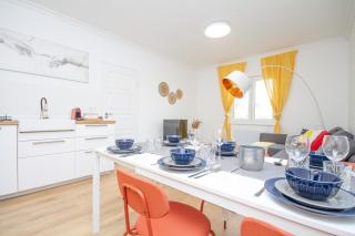 Sunny&Spacious 2BR-2B in the Heart of Buda - 6