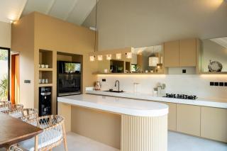 Villa Elania 6BR Rice Field View in Kaba Kaba - 9