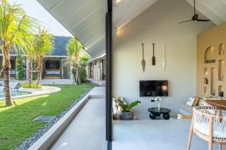 NEW 6BR Villa Rice Field View in Kaba Kaba - Tumbak Bayuh - 4