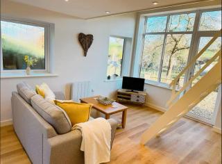 Honey Bee Cottage Tiny House Welshpool - Welshpool - 4