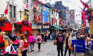 Eyre Square Two Bed with Parking - Galway - 8
