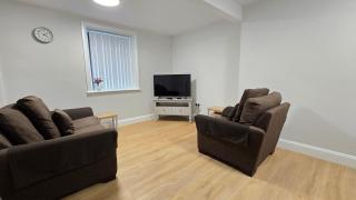 Eyre Square Two Bed with Parking - Galway - 6