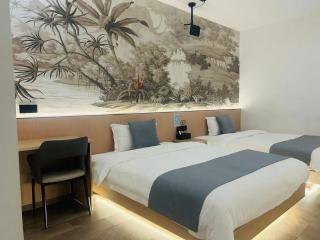 Home Inn Paibo Cloud Hotel (Chongqing Jiefangbei Hongyadong Branch) - Chongqing - 2
