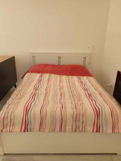 Chambre et salle de bain autonome dans notre maison - Décines-Charpieu - 9