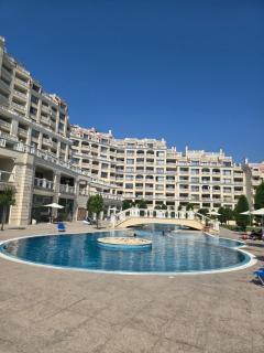 Varna South Bay - Monk Apartment - Varna - 7