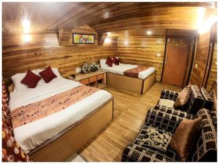DARJEELING HOTEL BROADWAY ANNECY #Restaurant #Free Wi-fi #Room Service & Prime Location -Best Seller Hotel In Darjeeling - Darjeeling - 3