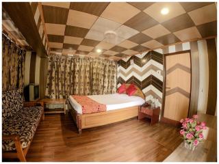 DARJEELING HOTEL BROADWAY ANNECY #Restaurant #Free Wi-fi #Room Service & Prime Location -Best Seller Hotel In Darjeeling - Darjeeling - 0