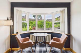 Host & Stay - Castle View - 0