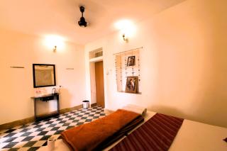 Hotel Renuka - Jaisalmer - 4