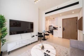 Homes & Beyond l Serene 1BR Retreat in JVC - 9