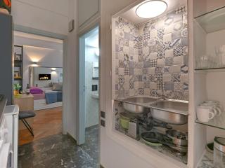 Charming 1-BR Apt in Kypseli with 100Mbps Internet - 2