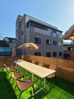 Wood house hongik univ 6 double beds - Seul - 5