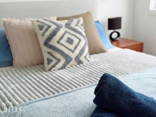 Cozy Stay 4BR Townhouse - 9