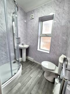 Executive Studio - Relax in Style & Comfort - Derby - 2