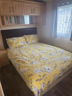 Family 3 Bedroom van linen included Pets go Free - Heacham - 2