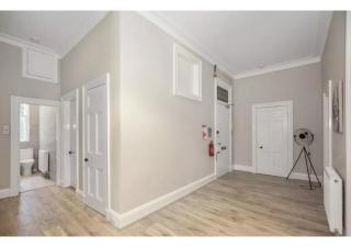 Spacious 3-Bedroom Flat in Charming Bruntsfield - Edimburgo - 8