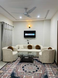 B17 multi garden Islamabad - 3