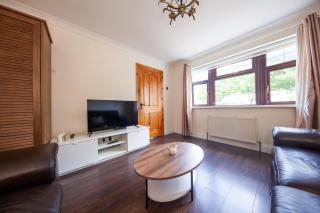 Spacious and convenient 3 bed property in Swords - Swords - 8