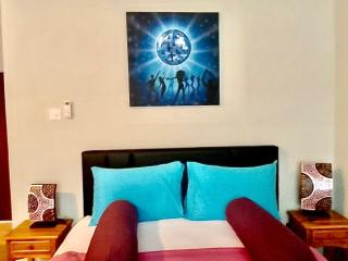 Ellenbrook Rooms 17 by Mulia Cottage - 0