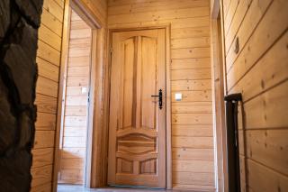 DOMEK POD LIMBAMI IV - 2