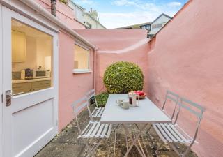 Back Beach Cottage - Teignmouth - 1