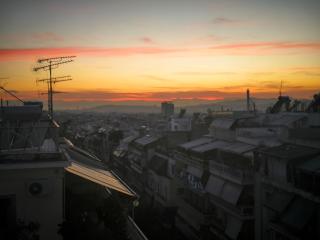 Cozy Refurbished Loft overlooking Athens - Athen - 4