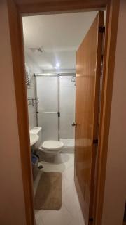 2BR Condo with Free Parking near SM North and Trinoma - Manille - 1