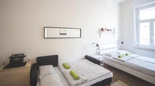 Sunny&Modern Central Flat in Historic Building - 3