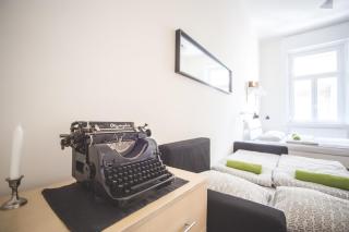 Sunny&Modern Central Flat in Historic Building - 1