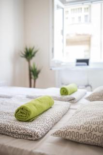 Sunny&Modern Central Flat in Historic Building - Budapest - 9