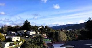 Modern 1 Bed Smart Flat in Upper Hutt with Full Kitchen, Parking - 5 minutes to Brewtown - Upper Hutt - 9