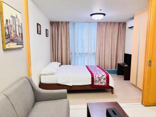BGC One Uptown - Manila - 4