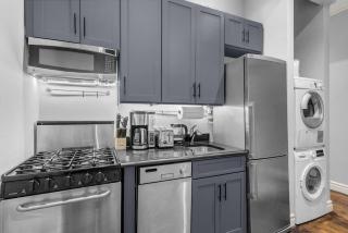 Bold Manhattan Base in Prime Nolita - New York - 5