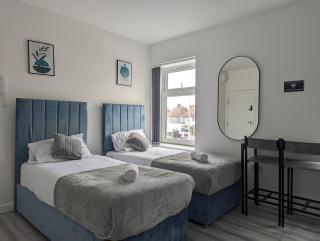 Private & Relaxed Apartments 6-10 - Cardiff - 8